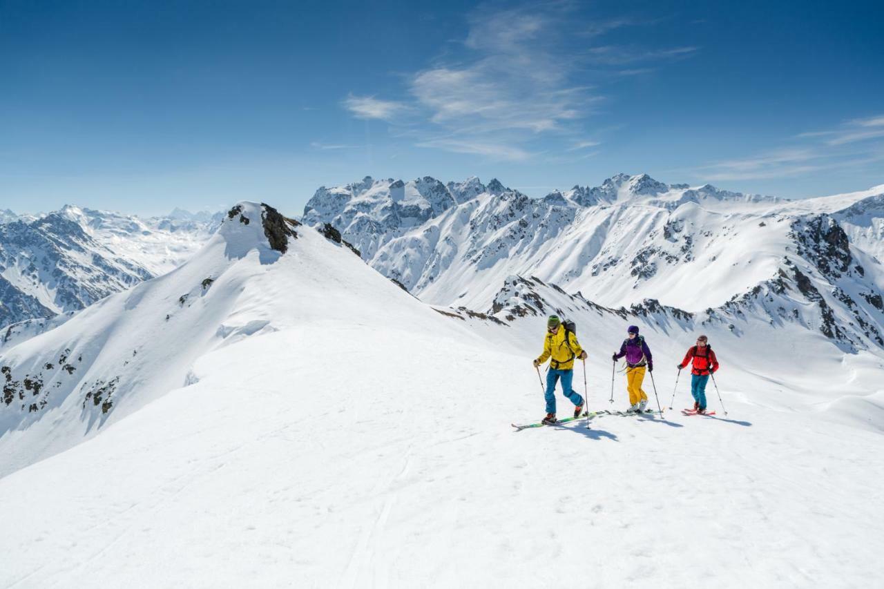 Tui Blue Montafon Hotel Schruns Buitenkant foto