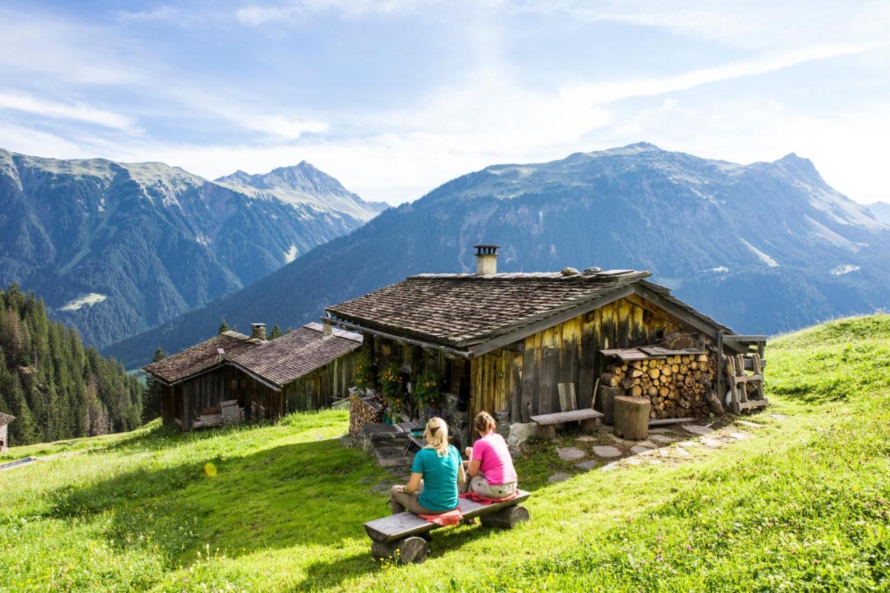 Tui Blue Montafon Hotel Schruns Buitenkant foto